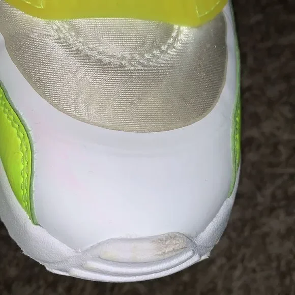 Nike Toddler Air Max Tiny 90 SE Athletic Shoes Size 10 Neon Green White Slip On - Picture 3 of 6